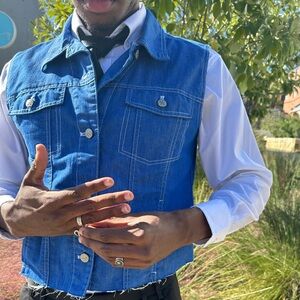 Cropped blue button up shirt